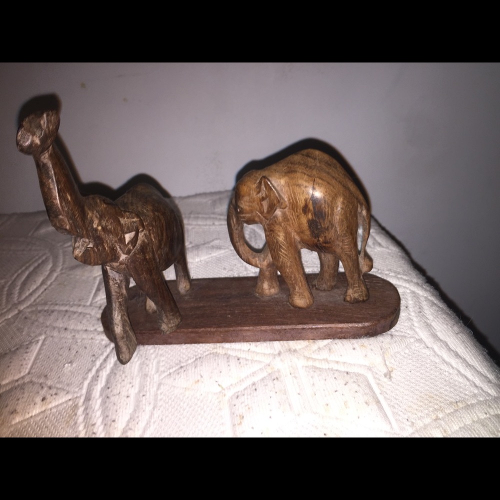 WOODEN ELEPHANT DECOR PIECE